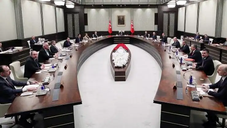 Kabine Ukrayna gündemi ile toplanıyor