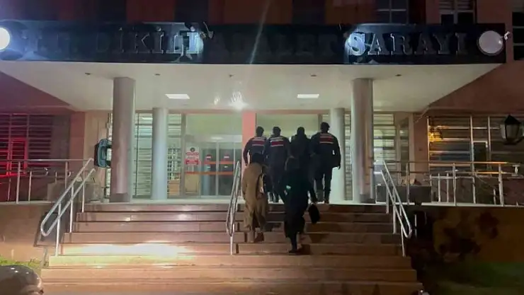 İzmir'de suç operasyonu: 8 kişi tutuklandı