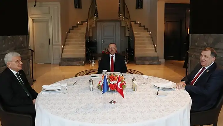 Cumhurbaşkanı Erdoğan, Bosna Hersek Devlet Başkanlığı Konseyi üyeleriyle bir araya geldi