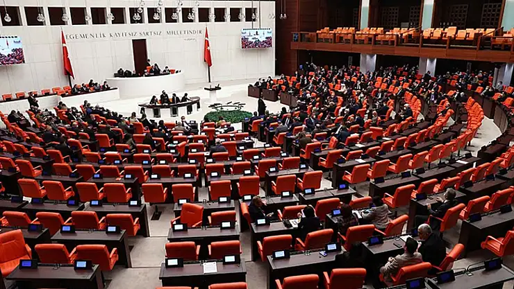 Meclis, Diyanet Akademisi'nin kurulmasına ilişkin kanun teklifi için mesai yapacak