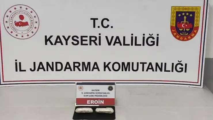 Şehir dışından uyuşturucu madde getiren 3 şahıs yakalandı