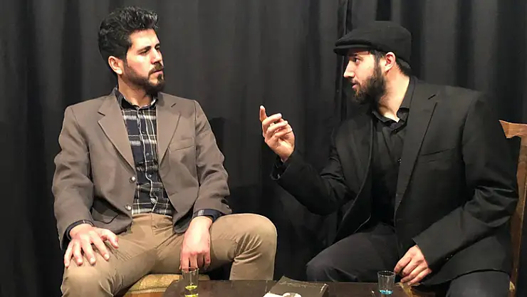 Sahnerengi Tiyatro perde açtı