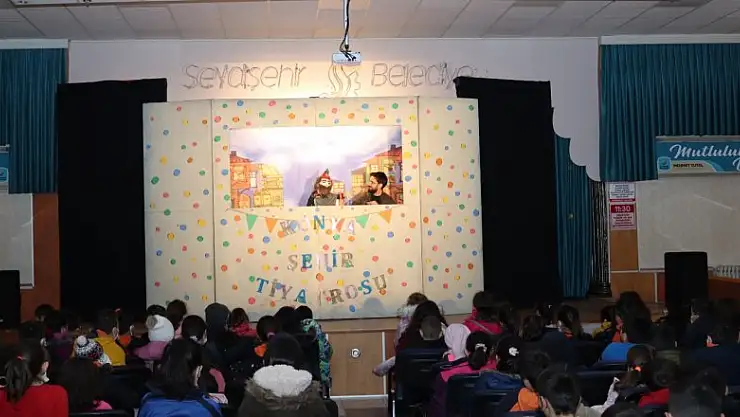 Seydişehir'de kukla tiyatro gösterisi yapıldı