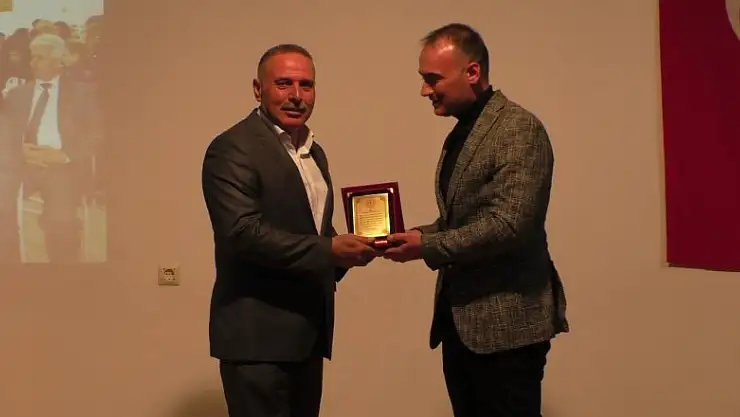 Beyşehir'de kütüphaneden en çok faydalananlara ödül