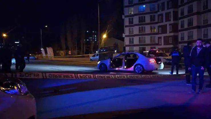 Eski çalışanı tarafından sokak ortasında kurşunladı