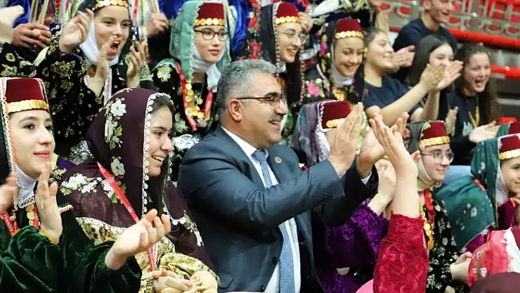 Halk oyunlarında Ilgın'a ödül