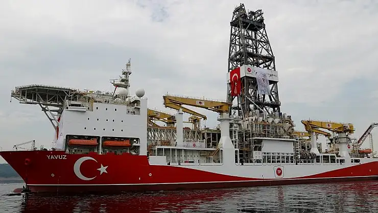 Yavuz Sondaj Gemisi, yeni görevi için uğurlanacağı saati bekliyor