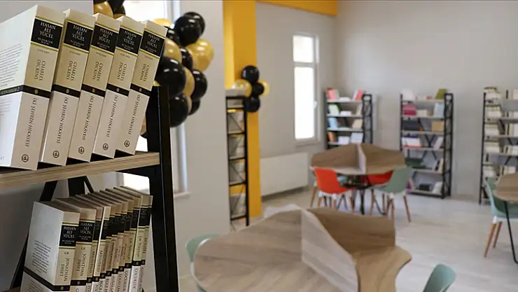 Okul kütüphanelerindeki kitap sayısı 5 ayda yüzde 100 arttı