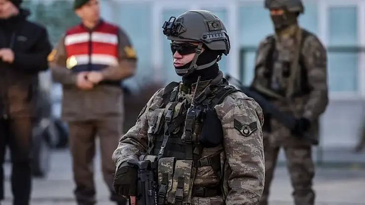 Metropollerde bombalı eylem hazırlığındaki 2 PKK'lı yakalandı!