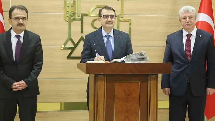 Enerji ve Tabii Kaynaklar Bakanı Dönmez, Çankırı İl İstişare Toplantısına katıldı