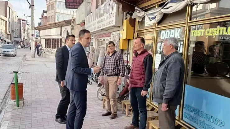 Kaymakam Bolat vatandaşlarla bir araya gelmeye devam ediyor