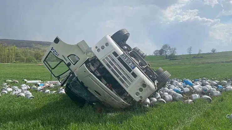 Tüp dolu tır devrildi, 1 kişi yaralandı