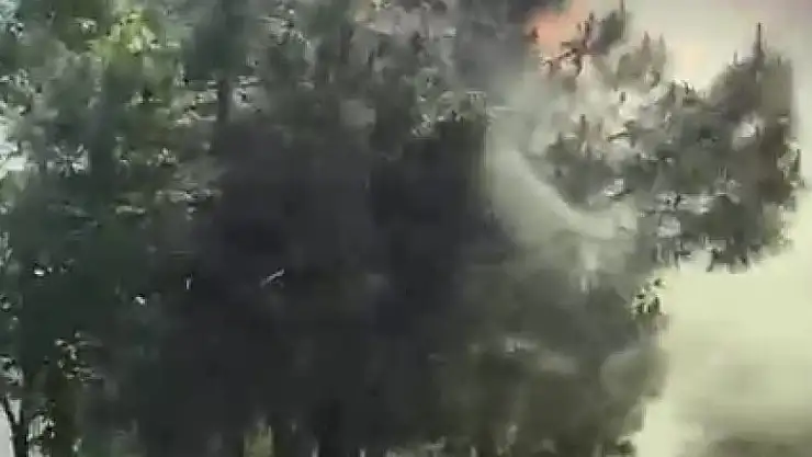 Tuzla'da fabrikada patlama anı ve yaşanan panik kamerada