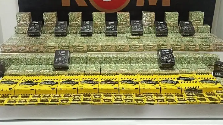 Kaçakçılardan çok sayıda cinsel içerikli ürün ele geçirildi