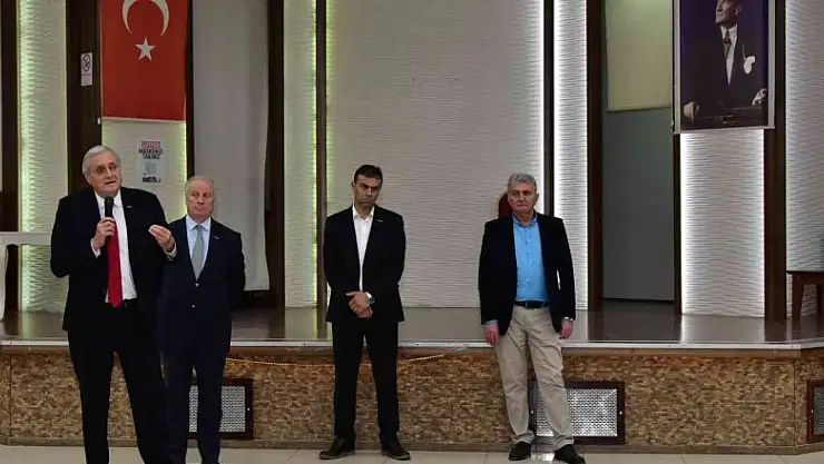 Başkan Bakkalcıoğlu belediye personeli ile bayramlaştı