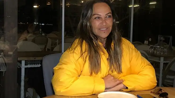 Hülya Avşar yeni şarkısı 'Sen Aşk Mısın' hakkında ilk defa konuştu