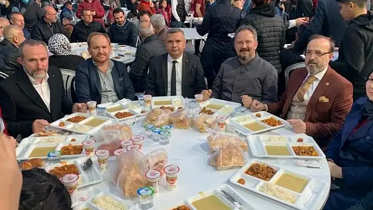 AK Parti'den 5 bin kişilik dev iftar