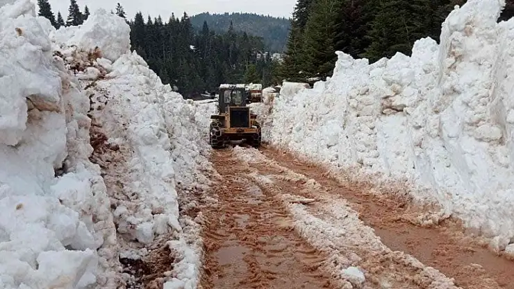 Nisan ayında kar mesaisi