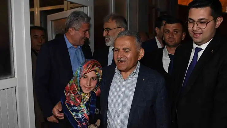 Başkan Büyükkılıç, Bünyan'da açılışın ardından vatandaşlarla buluştu