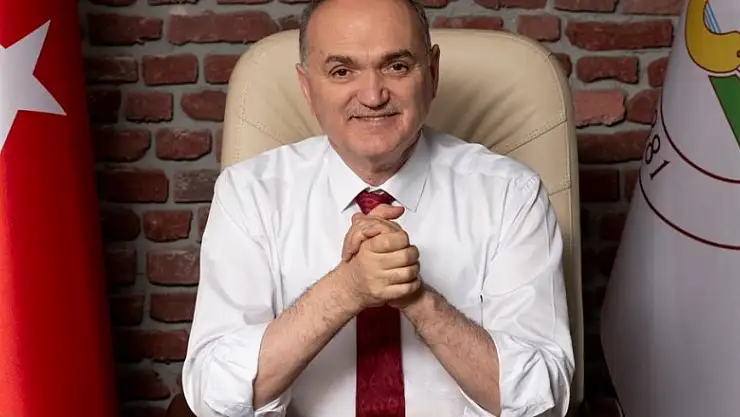 Başkan Özlü işçi ve emekçilerin gününü kutladı