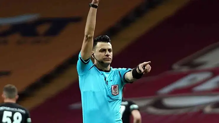 Sivasspor - Kasımpaşa maçını Ali Şansalan yönetecek