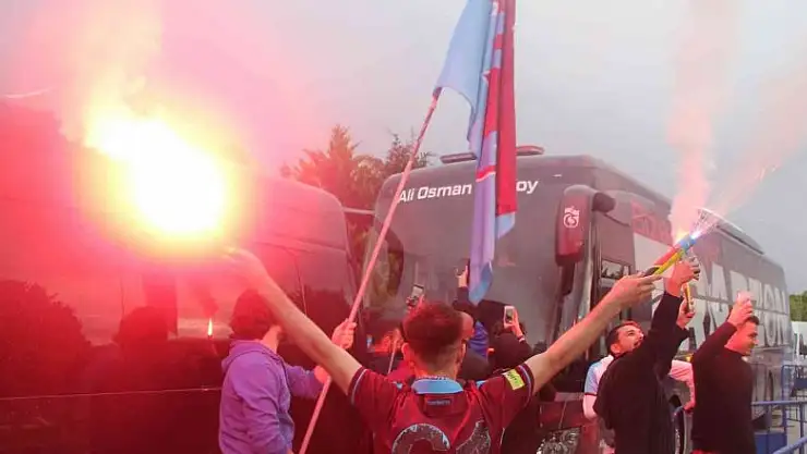 Trabzonspor, Hatay'da coşku ile karşılandı