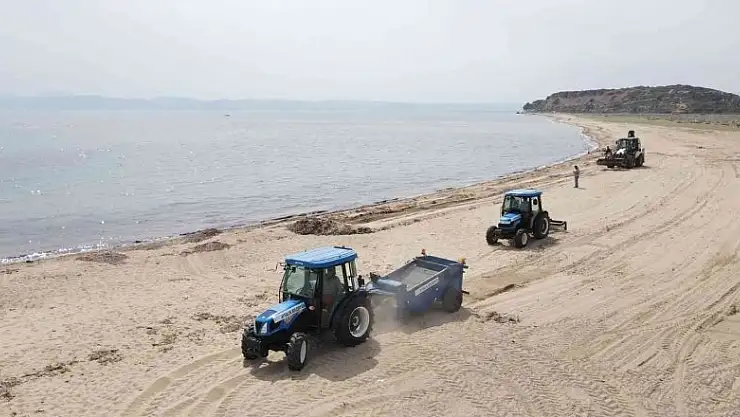 Ayvalık'ta sahiller turizm sezonuna hazırlanıyor