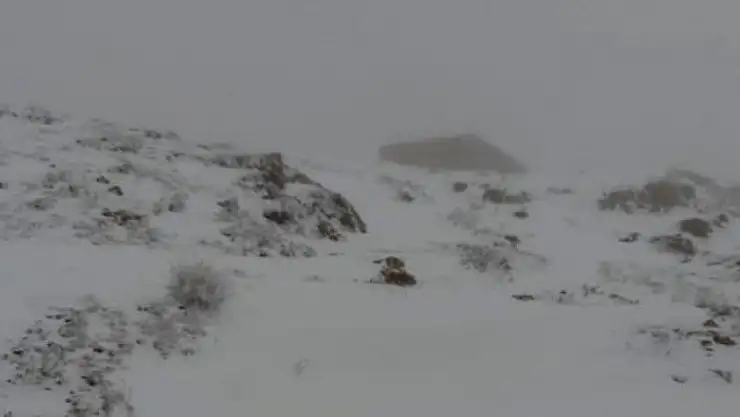 Mayıs ayında Nemrut'ta kar sürprizi