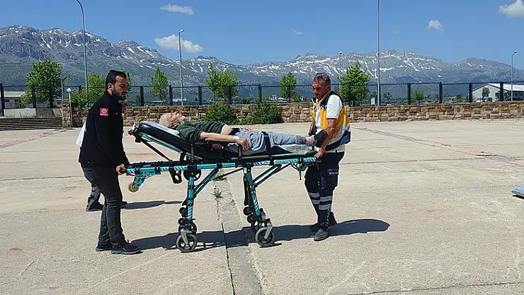 Konya'da ambulans helikopter kalp krizi geçiren hasta için havalandı