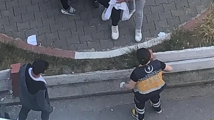Lise öğrencisi bacağından bıçaklandı