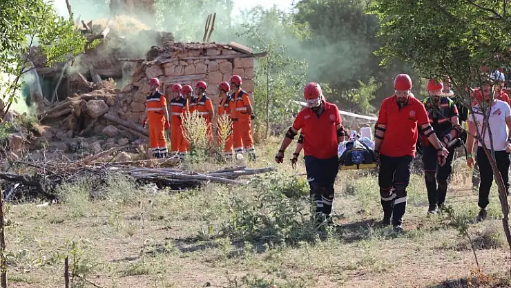 Nefes Kesen 'Orman Yangını' Tatbikatı  Gerçeğini Aratmadı