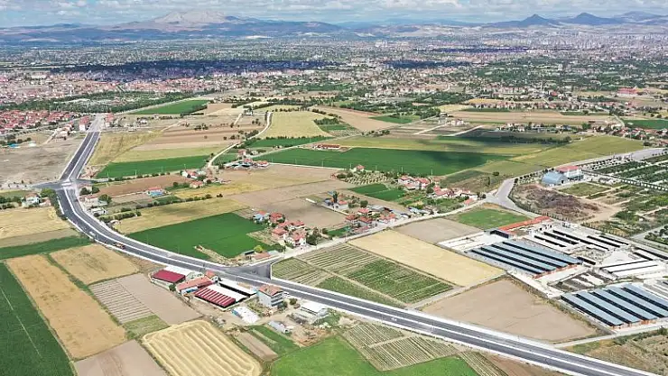 Karatay'da sıcak asfalt seferberliği devam ediyor