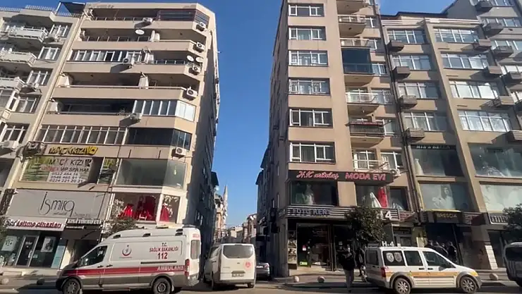 8'inci kattan düşen genç kız hayatını kaybetti