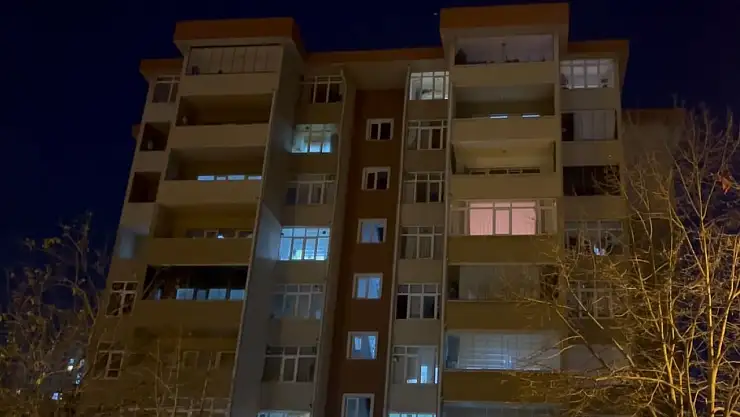 9'uncu kattan düşen kadın feci şekilde can verdi!