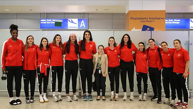 A Milli Kadın Basketbol Takımı Atina'da