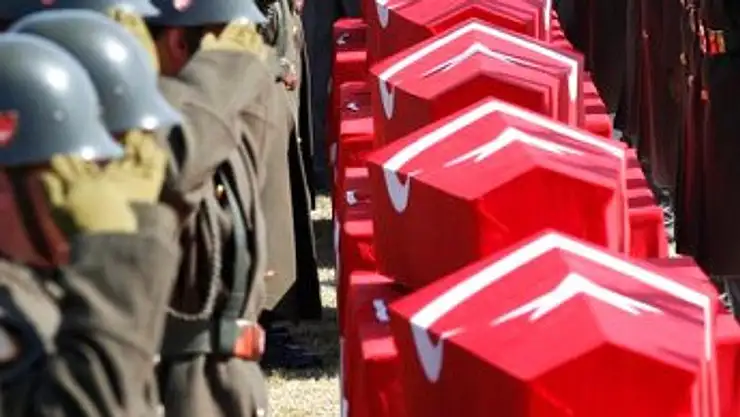 Acı haber geldi: Teröristler 3 Mehmetçiği şehit etti!