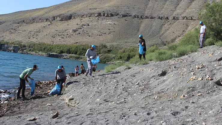 Acıgöl'de çevre temizliği