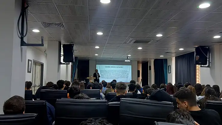 Acıyandan Cemil Meriç konferansı