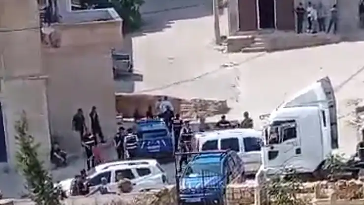 Akrabalar arasında kavga kanlı bitti: 1 ölü, 10 yaralı