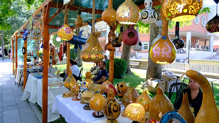 Akşehir Belediyesi'nden her yaşa uygun sanat atölyeleri!