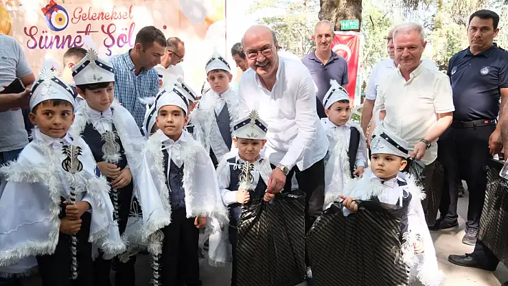 Akşehir'de 54 çocuğun sünneti coşkuyla kutlandı