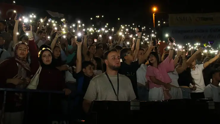 Akşehir'deki şenliklerde Blok3 rüzgarı!