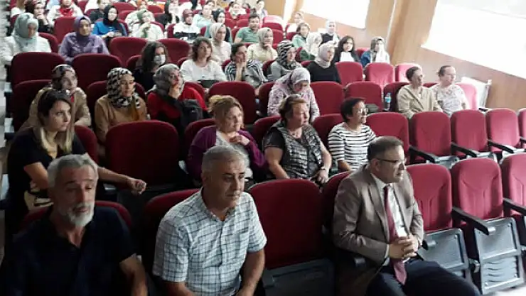Akşehir'de öğretmenlere seminer