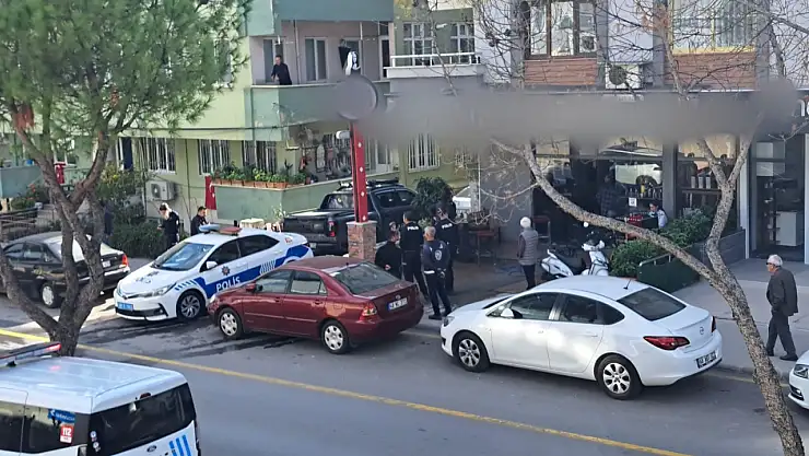 Alacak verecek kavgası kanlı bitti: 1'i ağır 2 yaralı