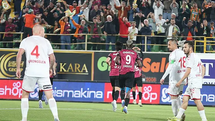 Alanyaspor tek golle kazandı, Samsunspor direklere takıldı