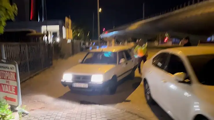 Alkollü sürücüden ile ilginç diyaloglar