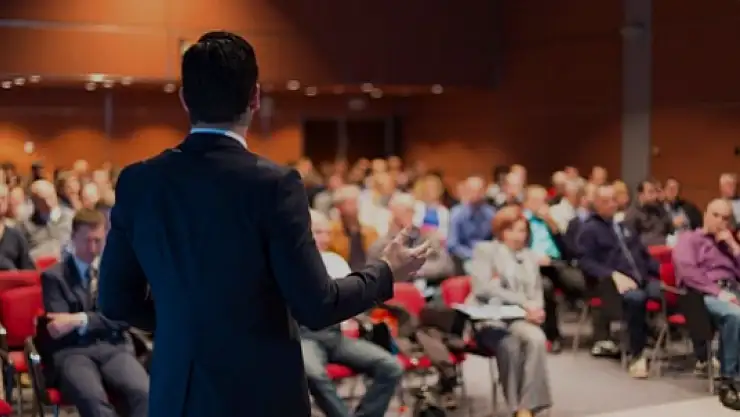 Almanya'da yaşayan Türk vatandaşlarına aile eğitim seminerleri düzenlenecek