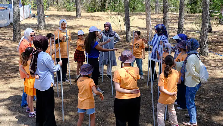 Anne-Kız Oyun Kampı'nda unutulmaz bir gün yaşandı