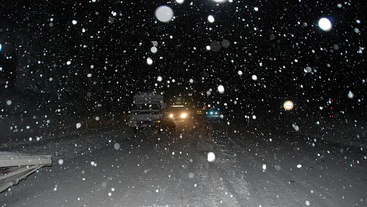 Antalya-Konya karayolunda kar yağışı etkili oldu