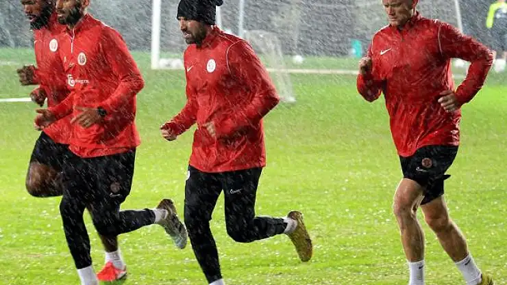 Antalyaspor, çalışmalara başladı